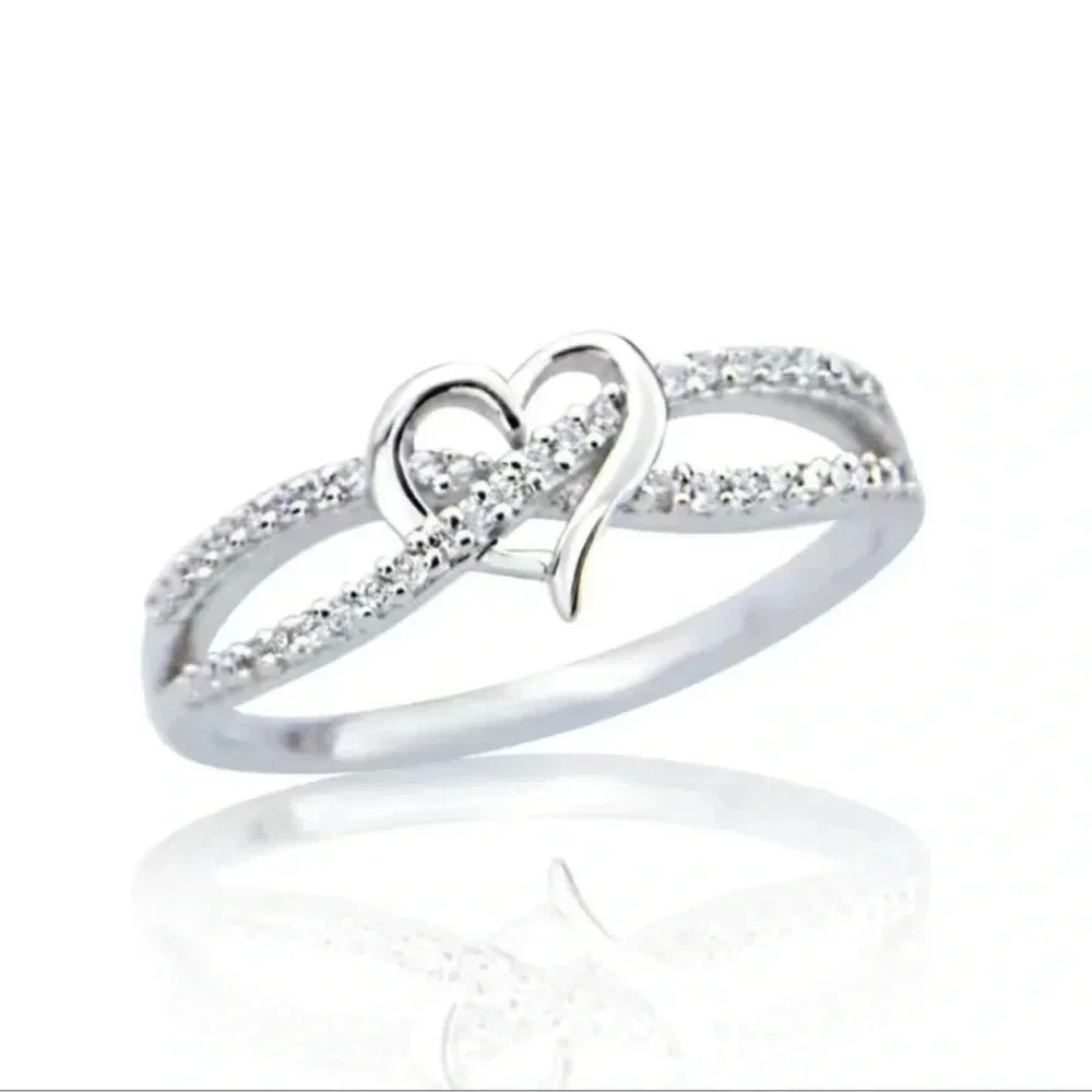 Infinity Heart Rhinestone Silver Ring - Picture 5 of 5
